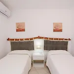 Prázdninový dům Mirtagru Casa Della Sughereta